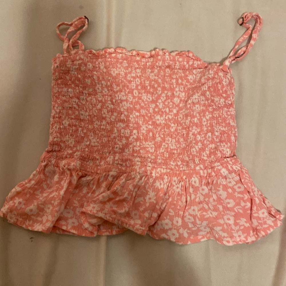 pink crop top